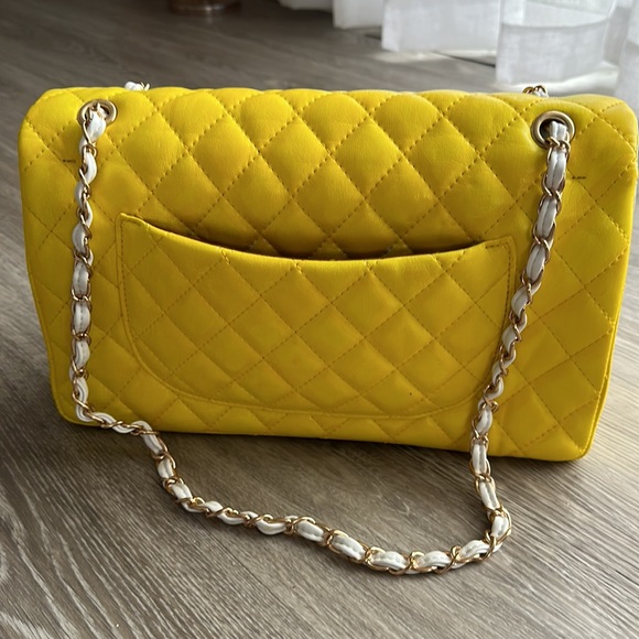 Yellow quilted leather bag - Picture 10 of 12